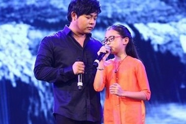 Phương Mỹ Chi và Quang Lê: Ai đang giúp ai?