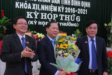 Họp bất thường bầu bổ sung Phó Chủ tịch tỉnh