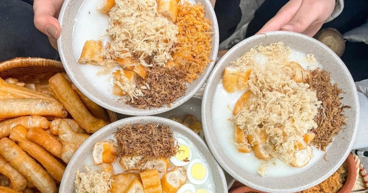 View - Quán cháo sườn ở Hà Nội gây sốt vì người bán hàng nói tiếng Anh "như gió" | Báo Dân trí