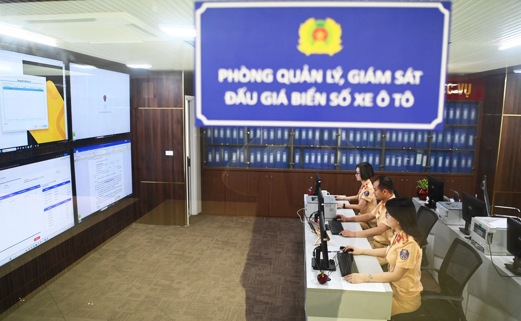 Người trúng đấu giá biển 11A-111.11 đã nộp đủ 8,78 tỷ đồng - 1 Người trúng đấu giá biển 11A-111.11 đã nộp đủ 8,78 tỷ đồng - 1
