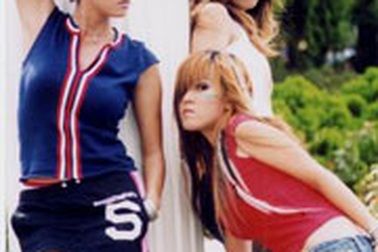 Trio 666: Ngông cuồng, nhưng không chơi nổi!