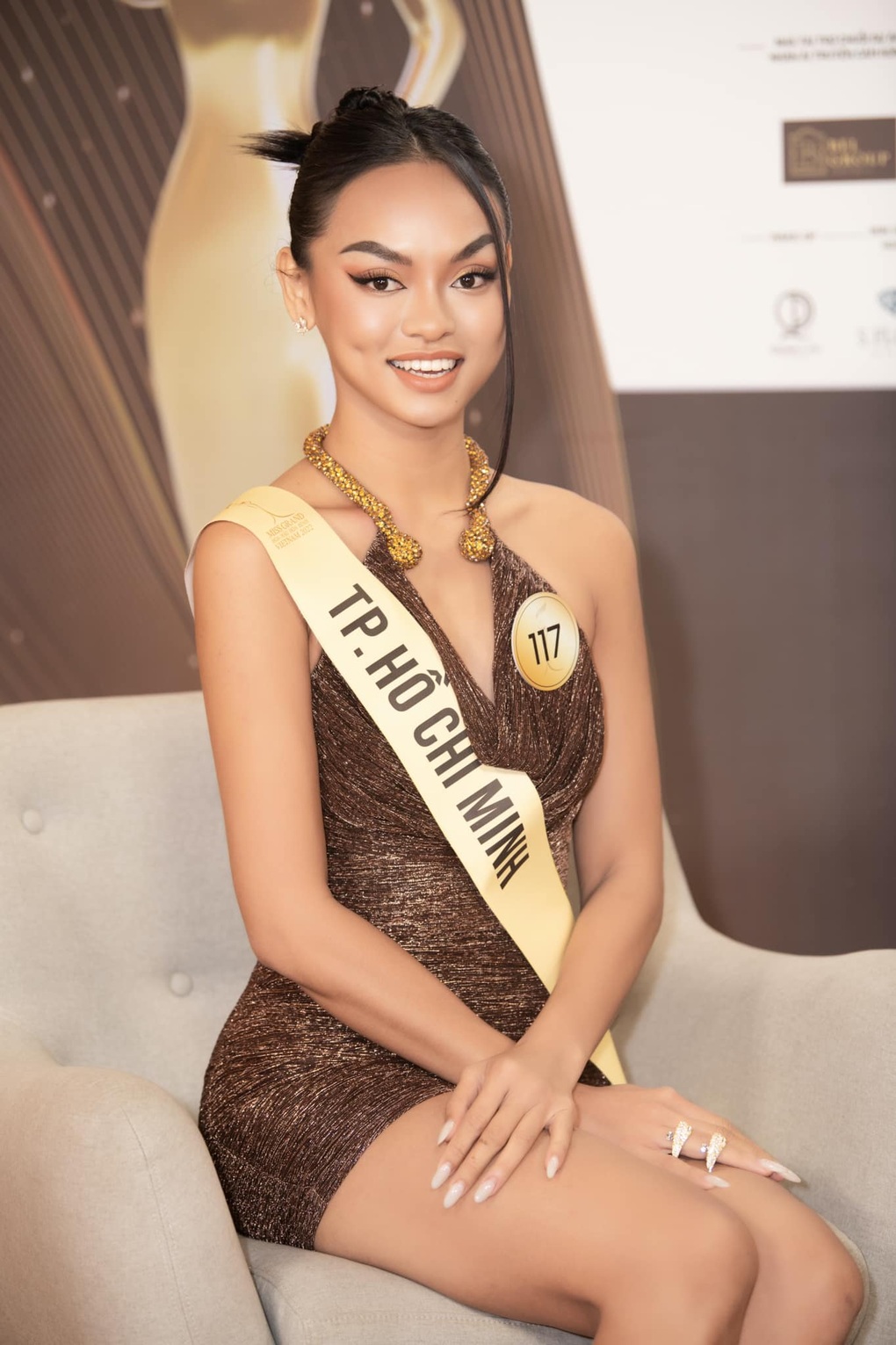 Vụ Mai Ngô thi Hoa hậu nhưng được hỏi về tuyển dụng: Giám khảo hứng gạch - 2 Vụ Mai Ngô thi Hoa hậu nhưng được hỏi về tuyển dụng: Giám khảo hứng gạch - 2