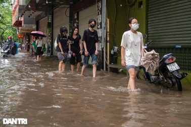 Nhiều nơi trên cả nước mưa to