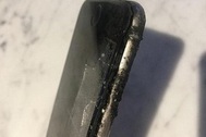 iPhone 6 bất ngờ phát nổ trong túi quần khiến chủ nhân bị bỏng