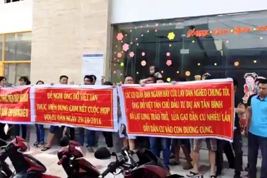 Cư dân dự án Tân Bình Tower lại "vây" chủ đầu tư để... đòi nhà