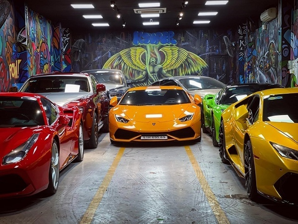 Bên trong garage siêu xe hoành tráng của giới đại gia Việt - 7 Bên trong garage siêu xe hoành tráng của giới đại gia Việt - 7