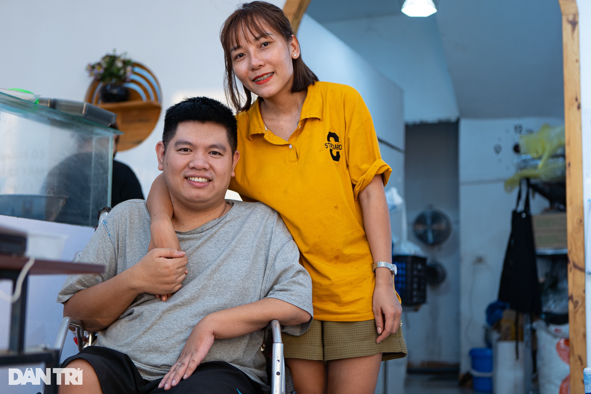 Chuyện tình xúc động cô gái miền Nam quyết ra Bắc vì chàng trai ngồi xe lăn - 6 Chuyện tình xúc động cô gái miền Nam quyết ra Bắc vì chàng trai ngồi xe lăn - 6