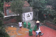 Clip đẹp về "tình làng, nghĩa xóm" nông thôn Việt khiến dân mạng cảm động