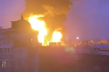 Hai trực thăng Ukraine bị nghi tấn công kho dầu của Nga