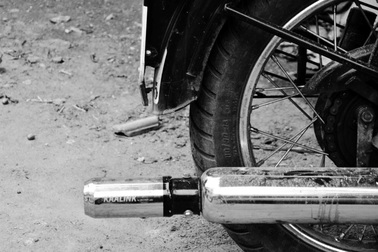 Ống xả có thể biến không khí ô nhiễm thành mực