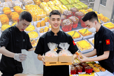 Chàng trai làm bánh nổi tiếng từ Nam ra Bắc, thu nhập 200 triệu đồng/tháng