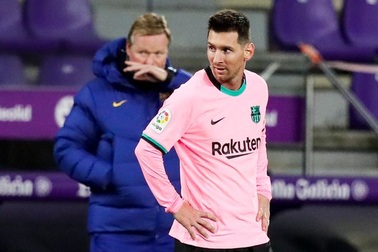 Cái lắc đầu của Messi và dấu chấm hết cho Barcelona?
