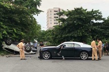 Tâm sự của chủ xe CR-V sau cú đâm lật nhào với xế sang Rolls-Royce Wraith