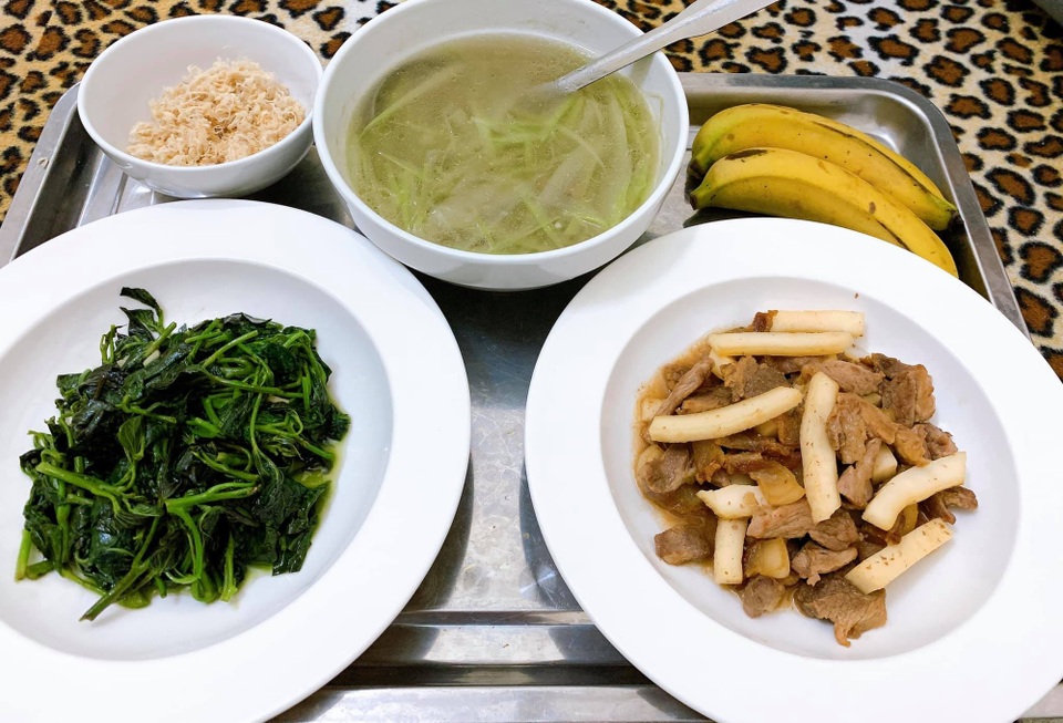 Chị em phát sốt trước mâm cơm ở cữ của anh chồng 9x nấu cho vợ - 6 Chị em phát sốt trước mâm cơm ở cữ của anh chồng 9x nấu cho vợ - 6