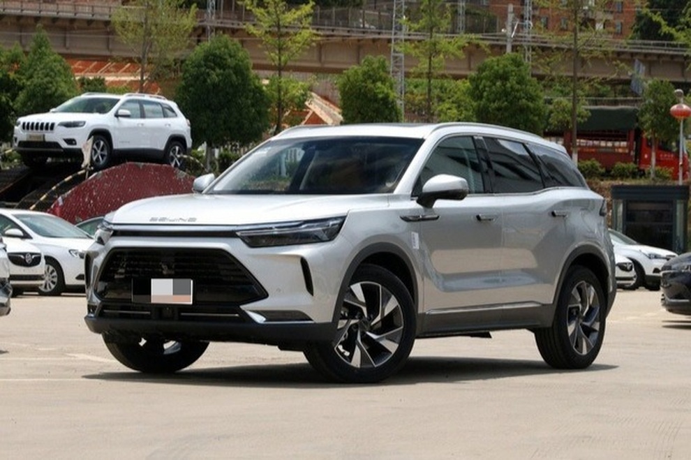 Lượng nhập tăng 6 lần, kỷ nguyên xe Trung Quốc ở Việt Nam bắt đầu? - 2 Lượng nhập tăng 6 lần, kỷ nguyên xe Trung Quốc ở Việt Nam bắt đầu? - 2