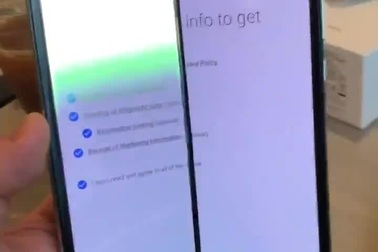 Chiếc Galaxy Fold bị vỡ màn hình ngay tại điểm gập lại chỉ sau ít ngày sử dụng