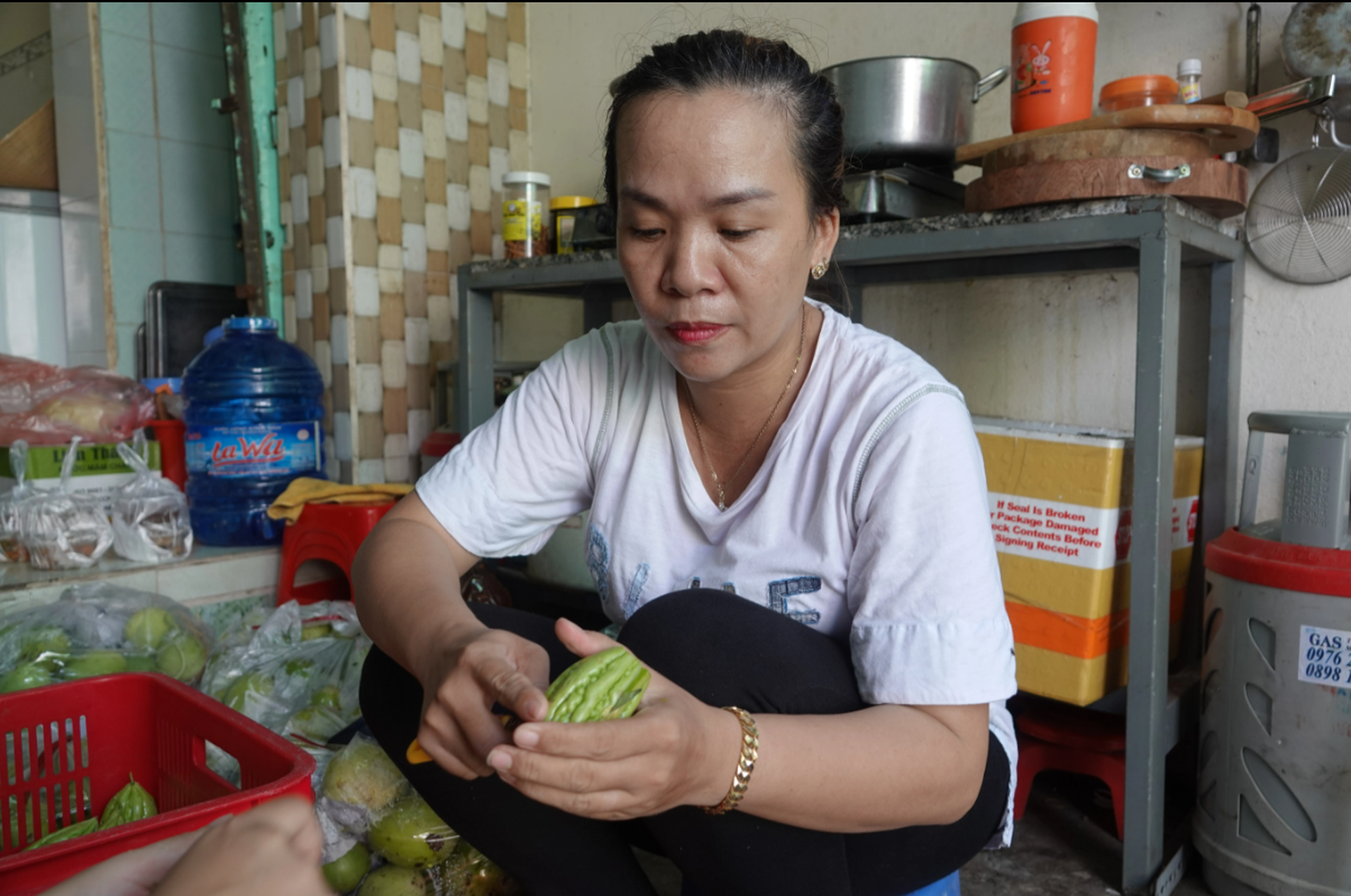 Những giọt nước mắt chảy xuôi trong ngày 20/10 - 12 Những giọt nước mắt chảy xuôi trong ngày 20/10 - 12