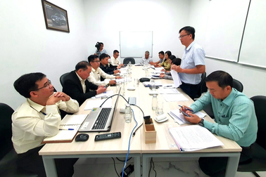 Người lao động đi Lào làm việc có thể "bỏ túi" 10 triệu đồng/tháng