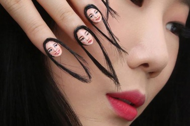 Mẫu sơn móng tay "dị"dành cho người nghiện selfie