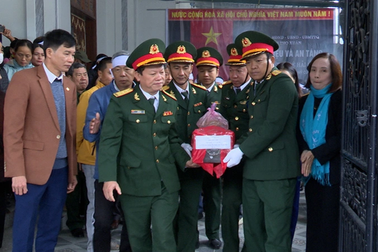 Lọ penicillin chứa thông tin liệt sỹ và ngày trở về sau 50 năm hy sinh