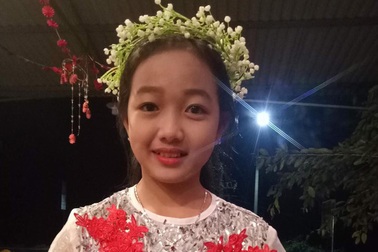 Cuộc sống khốn khó của nữ sinh giàu nghị lực có đôi mắt sáng long lanh nhưng...sắp mù