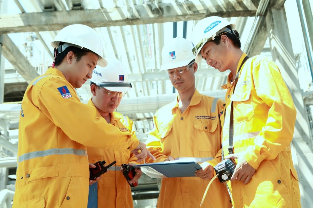 Petrovietnam ứng dụng công nghệ trong quản trị biến động - 4 Petrovietnam ứng dụng công nghệ trong quản trị biến động - 4