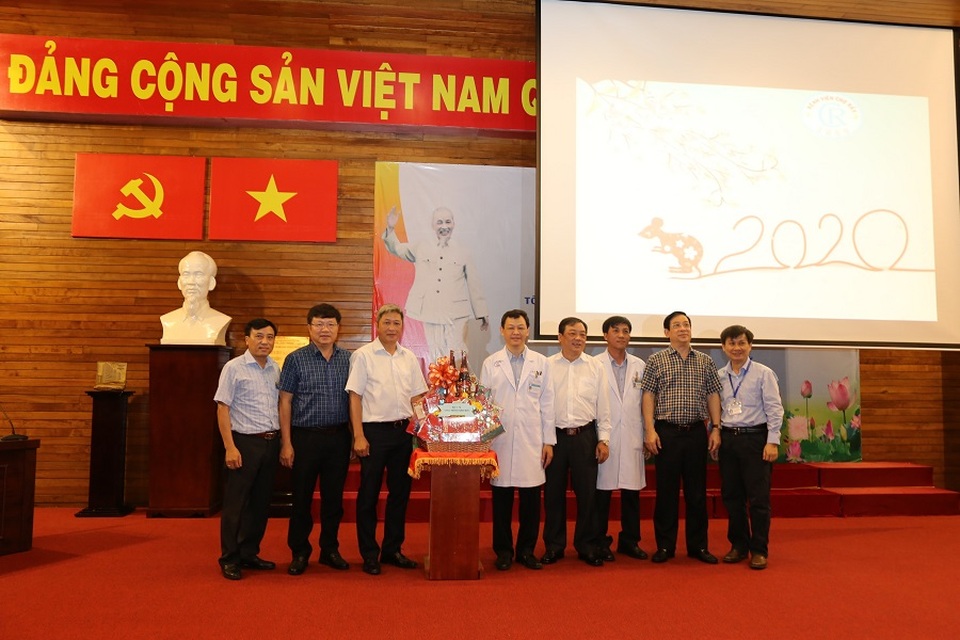 Bộ Y tế kiểm tra công tác trực, chúc tết Bệnh viện Chợ Rẫy - 3 Bộ Y tế kiểm tra công tác trực, chúc tết Bệnh viện Chợ Rẫy - 3
