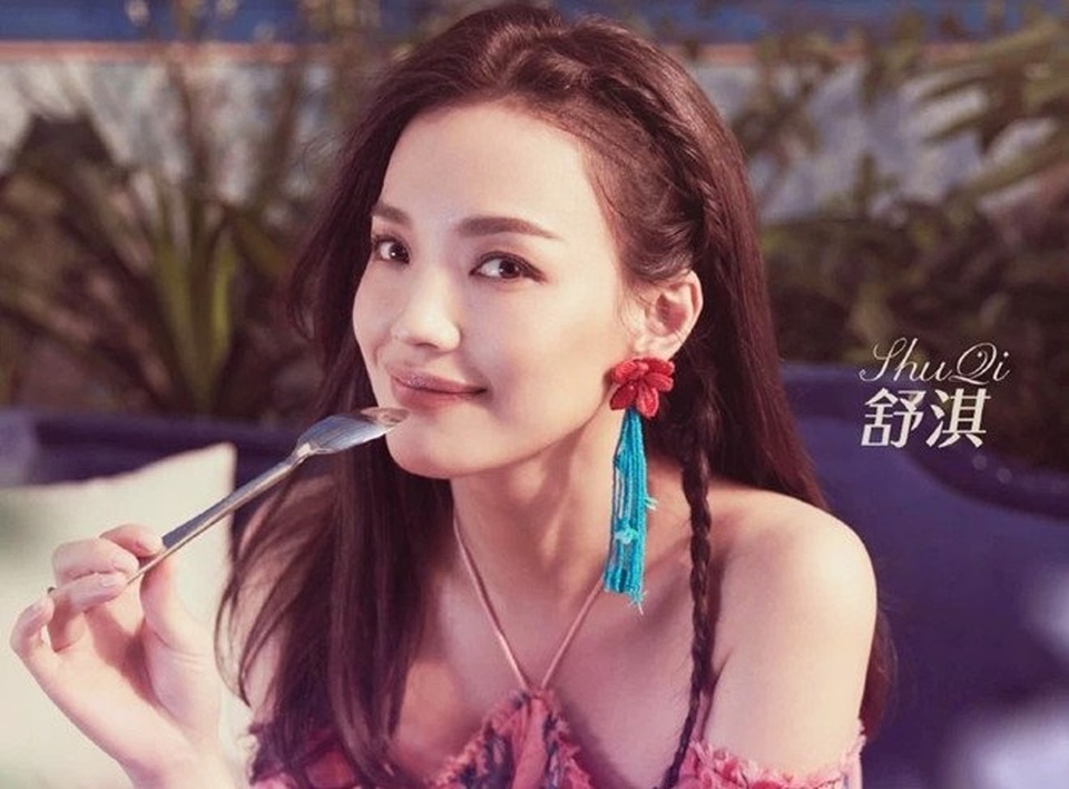 Thư Kỳ vượt lên mặc cảm diễn viên phim cấp ba như thế nào? - 11 Thư Kỳ vượt lên mặc cảm diễn viên phim cấp ba như thế nào? - 11