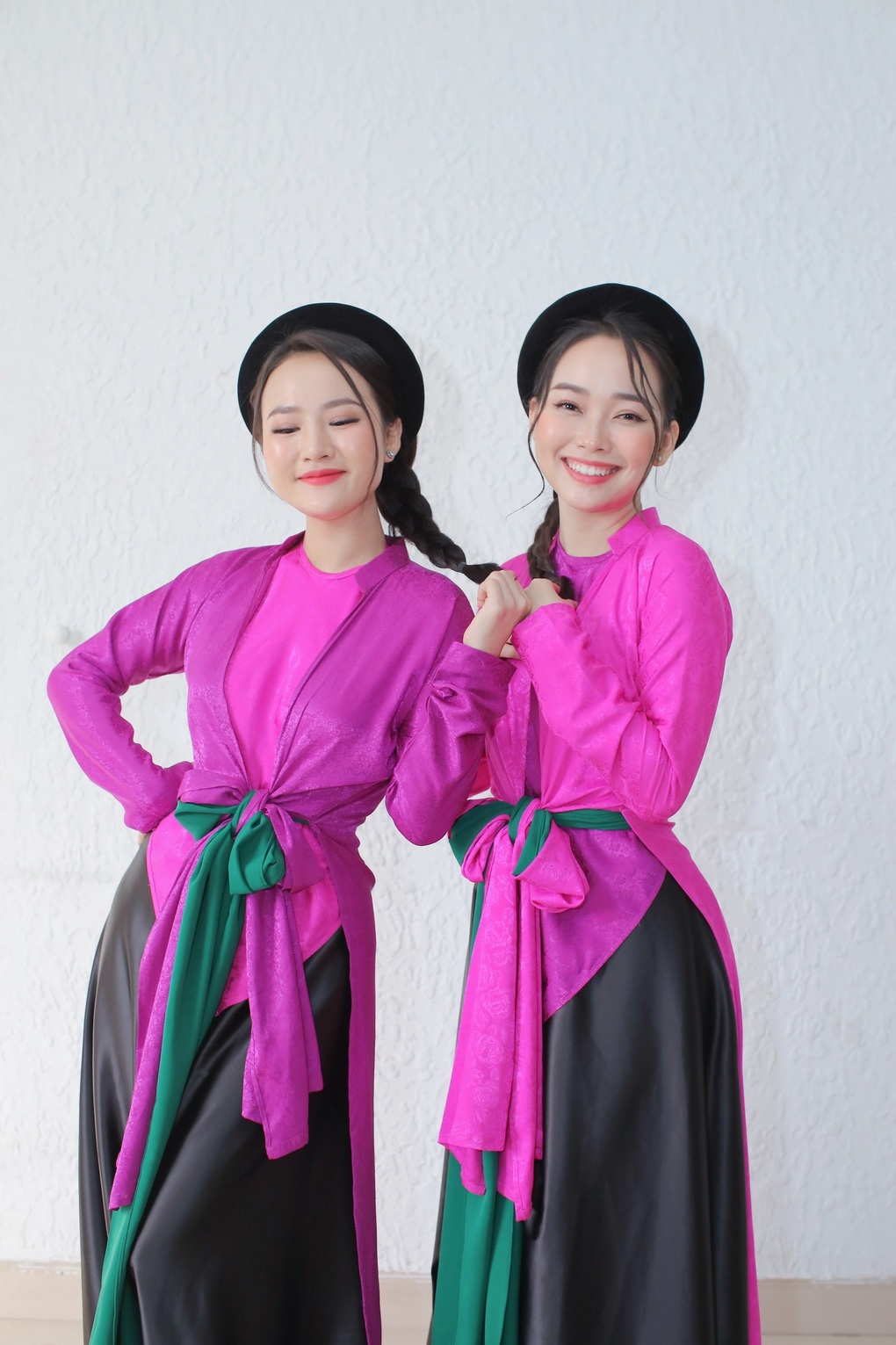 Hai nữ ca sĩ Gen Z nhận phản hồi tích cực với âm nhạc dân gian - 1 Hai nữ ca sĩ Gen Z nhận phản hồi tích cực với âm nhạc dân gian - 1