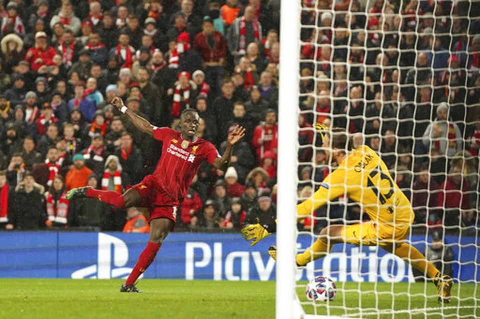 Liverpool 2-3 Atletico Madrid: Adrian mắc sai lầm khiến Liverpool bị loại - 11 Liverpool 2-3 Atletico Madrid: Adrian mắc sai lầm khiến Liverpool bị loại - 11