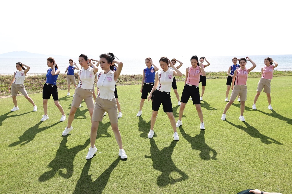 Hoiana Resort Golf đồng hành cùng cuộc thi Hoa hậu Hồng Kông - 2 Hoiana Resort Golf đồng hành cùng cuộc thi Hoa hậu Hồng Kông - 2