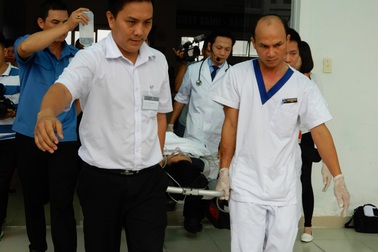 Mục sở thị diễn tập ứng phó cấp cứu thảm họa cháy, nổ phục vụ APEC