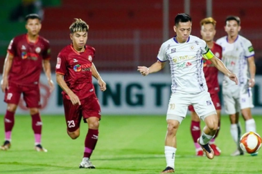 CLB Hà Nội kháng án, nói Văn Quyết vô tình va chạm trọng tài