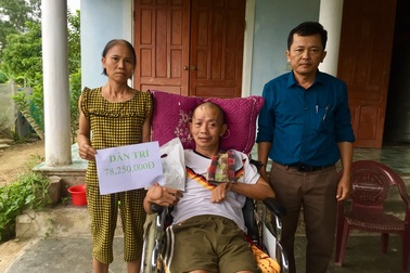 Bạn đọc giúp đỡ người vợ ung thư chăm chồng liệt giường gần 80 triệu đồng