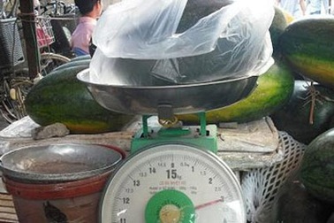 Rút ruột, cân điêu để giảm giá khuyến mãi