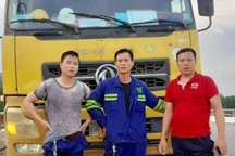 Vụ cứu 3 mẹ con dưới hồ nước sâu: "Chúng tôi không phải người hùng"