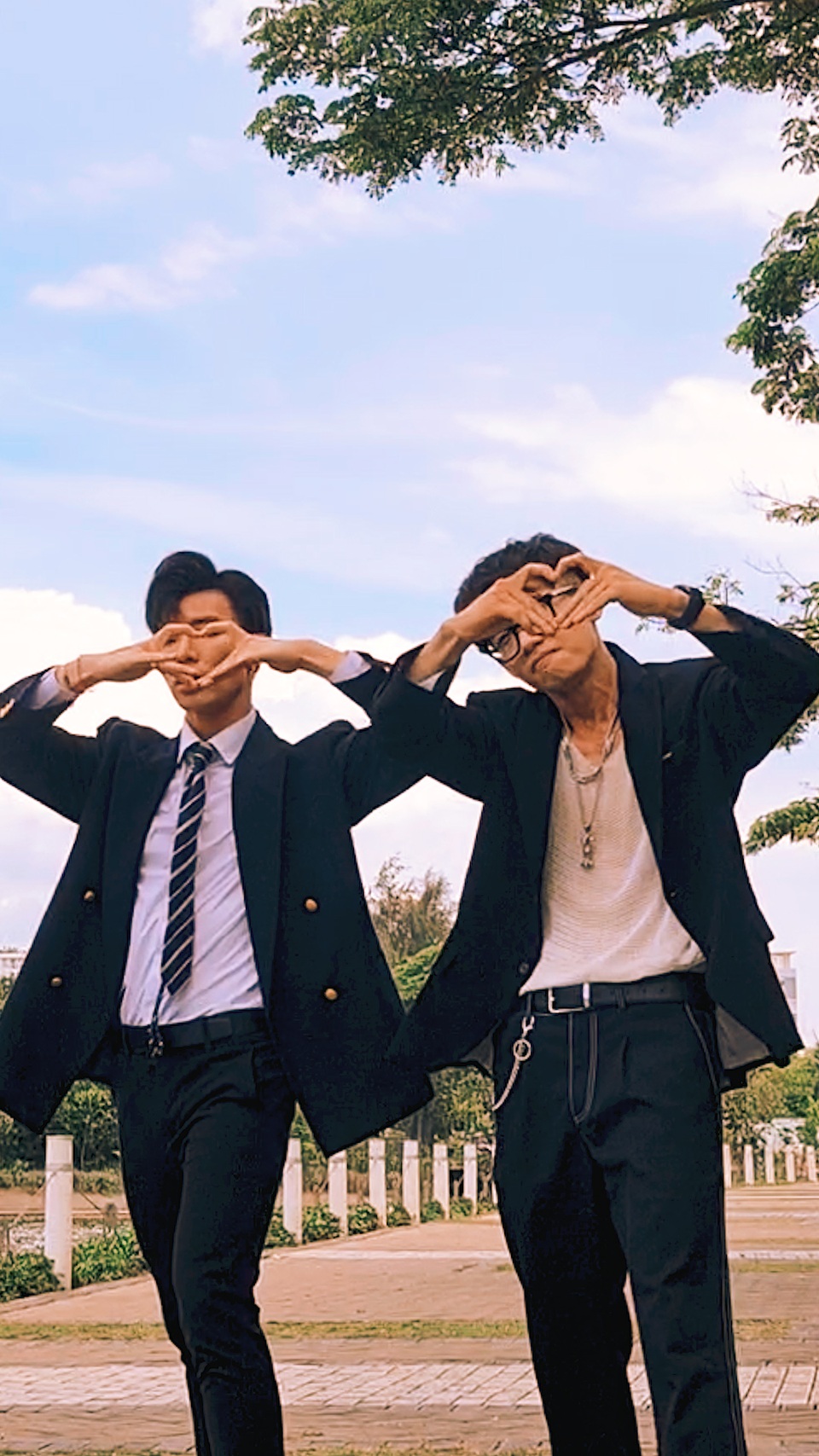 Sau “Vũ điệu rửa tay” nổi tiếng toàn cầu, Quang Đăng lại “gây sốt” - 1 Sau “Vũ điệu rửa tay” nổi tiếng toàn cầu, Quang Đăng lại “gây sốt” - 1