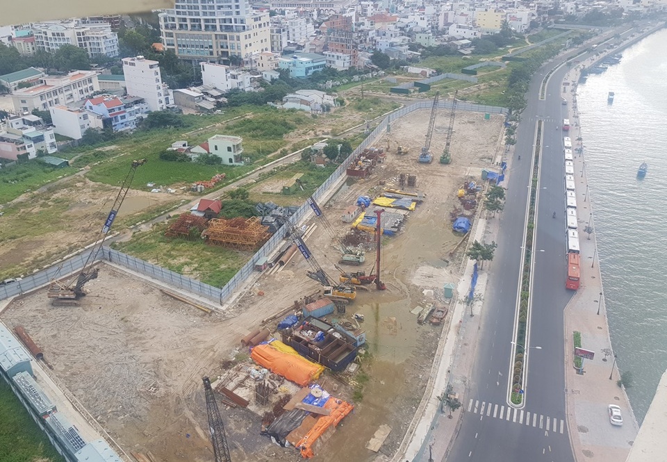 Dự án “đất vàng” ven sông Cái Nha Trang bị bỏ hoang, có nguy cơ ô nhiễm - 1 Dự án “đất vàng” ven sông Cái Nha Trang bị bỏ hoang, có nguy cơ ô nhiễm - 1