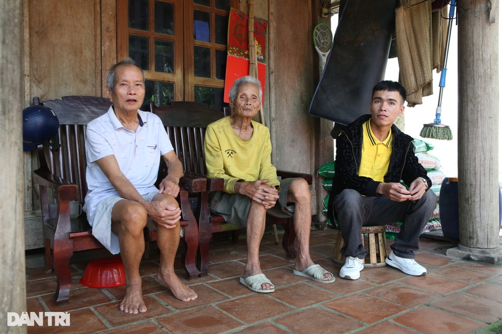 Đôi vợ chồng nghèo đổi đời nhờ cú liều đi xuất khẩu lao động - 5 Đôi vợ chồng nghèo đổi đời nhờ cú liều đi xuất khẩu lao động - 5