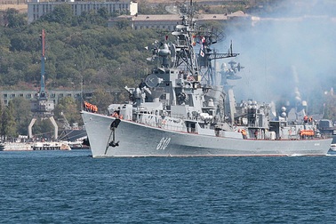 Nga điều tàu khu trục trang bị vũ khí hạng nặng tới Syria