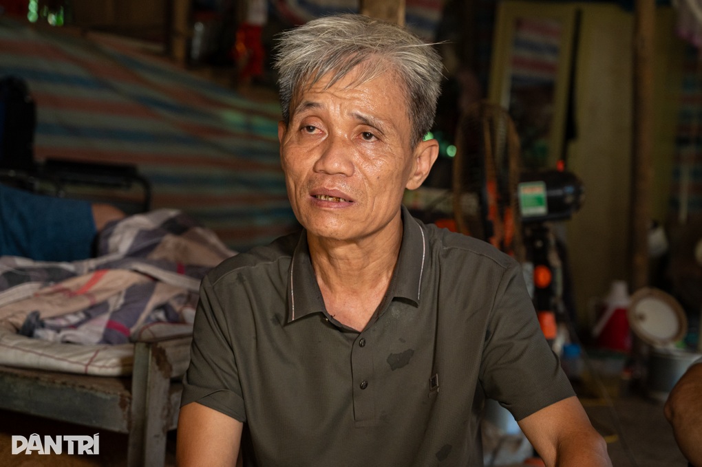 Người phụ nữ bất hạnh kiệt sức chăm mẹ tai biến và con trai liệt tứ chi - 7