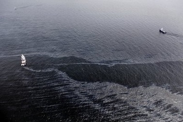 Mỹ đối mặt với thảm hoạ tràn dầu sau vụ chìm dàn khoan 