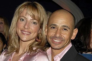 Kỵ sĩ đua ngựa quyến rũ nhất hành tinh và cuộc chiến với tình cũ