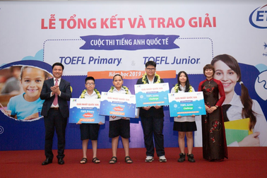 Cuộc thi tiếng Anh quốc tế TOEFL - Hành trang trở thành công dân toàn cầu