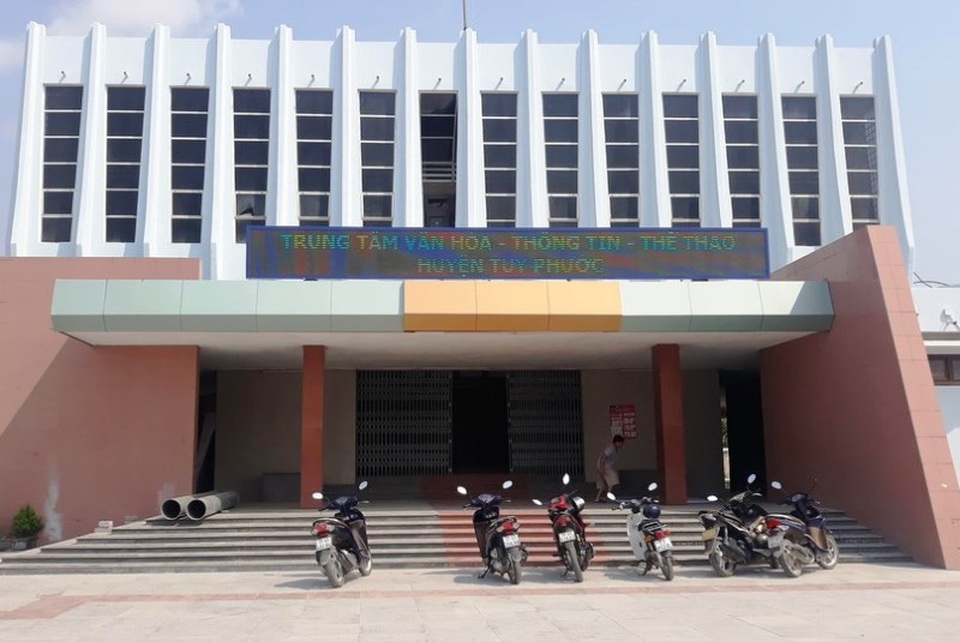 Nghi chuông cổ, Giám đốc Trung tâm văn hóa huyện đem bán... đồng nát! - 2 Nghi chuông cổ, Giám đốc Trung tâm văn hóa huyện đem bán... đồng nát! - 2