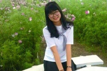 Vừa học vừa làm thuê, nữ sinh Lạng Sơn vẫn giành ngôi thủ khoa khối C