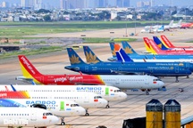 Ám ảnh hàng trăm tàu bay "đắp chiếu" nằm la liệt tại Nội Bài, Tân Sơn Nhất