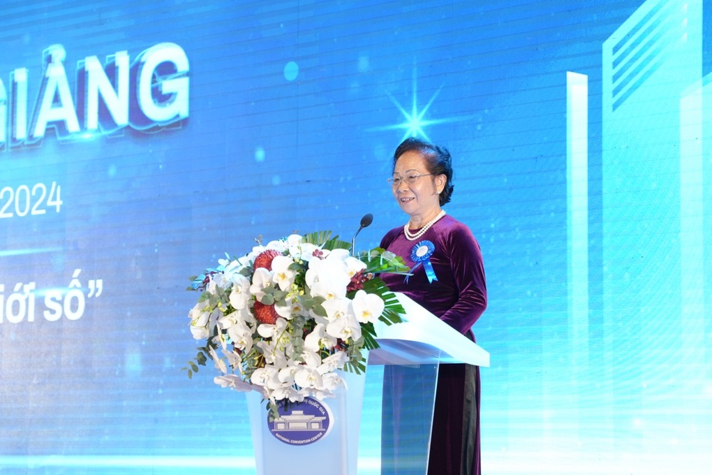 Trường Đại học CMC khai giảng khóa 2, trao quỹ học bổng 92 tỷ đồng - 2 Trường Đại học CMC khai giảng khóa 2, trao quỹ học bổng 92 tỷ đồng - 2