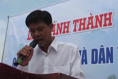 Video: Cắt băng khánh thành cầu Khuyến học & Dân trí tại Bạc Liêu.