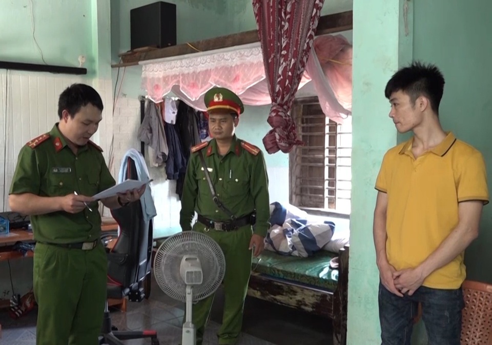 Phá chuyên án đánh bạc qua mạng với số tiền giao dịch hơn 15 tỷ đồng - 1 Phá chuyên án đánh bạc qua mạng với số tiền giao dịch hơn 15 tỷ đồng - 1